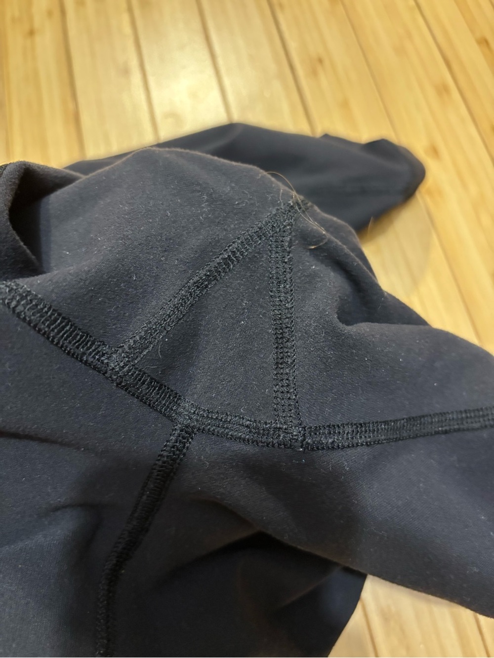 Lululemon Reversible Wunder Under Crop leggings. Size 4. - Picture 10 of 13